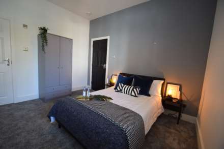 EN-SUITE AVAILABLE FROM 10TH MARCH- BALMORAL ROAD - ROOM 4, Image 2