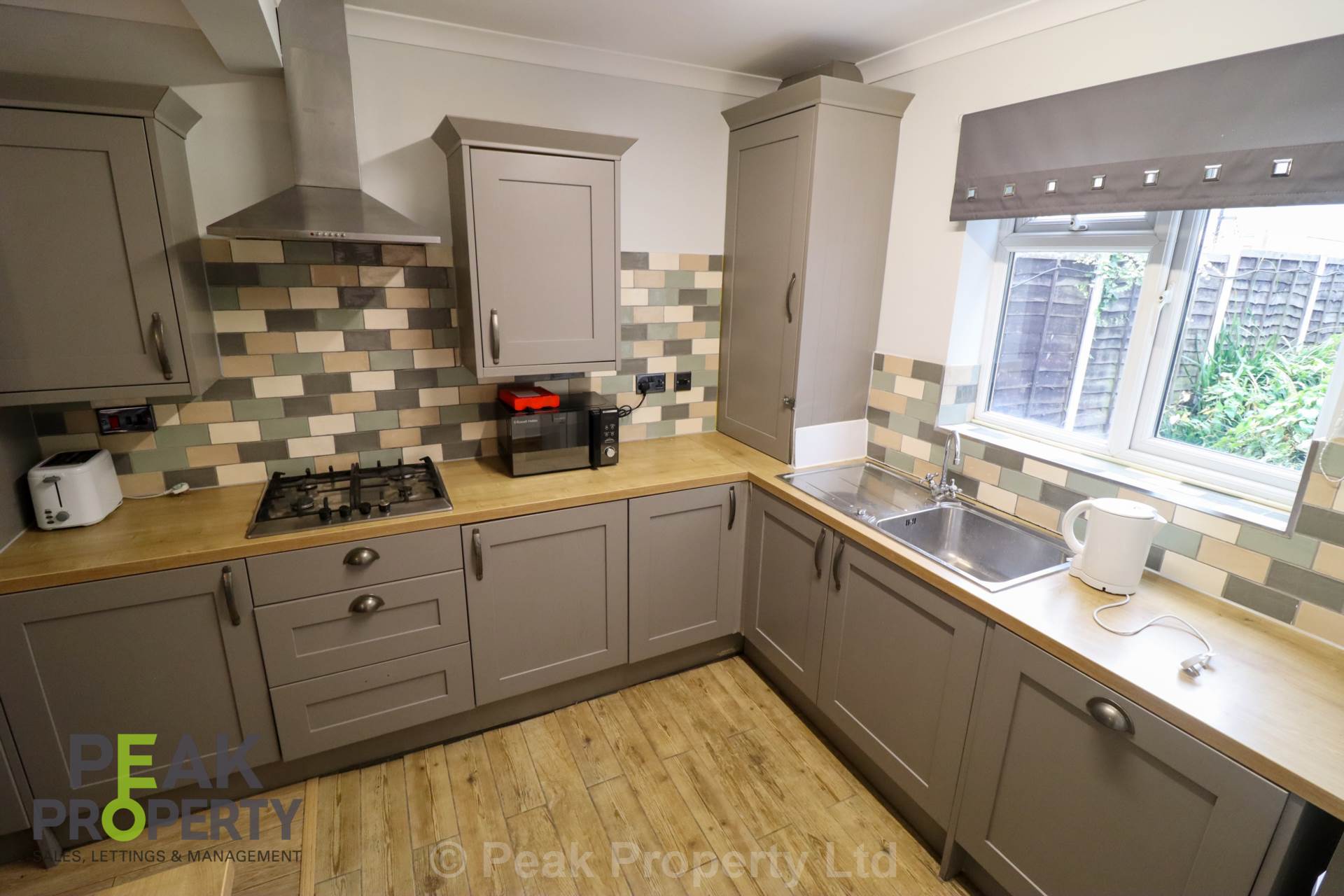 Napier Avenue, Southend On Sea, Image 2