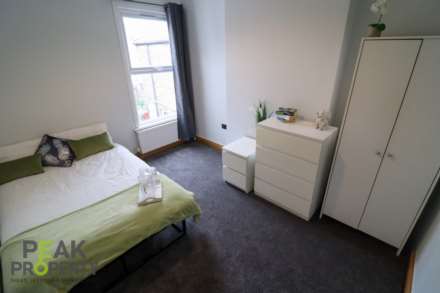 Room 4, Napier Avenue, Southend On Sea, Image 1