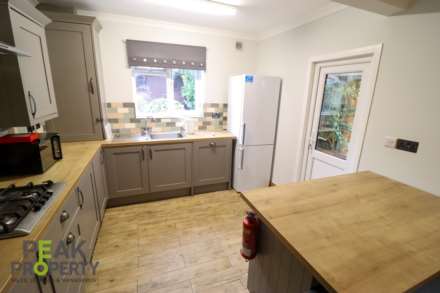 Room 4, Napier Avenue, Southend On Sea, Image 4