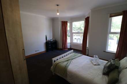 Napier Avenue, Southend On Sea, Image 2