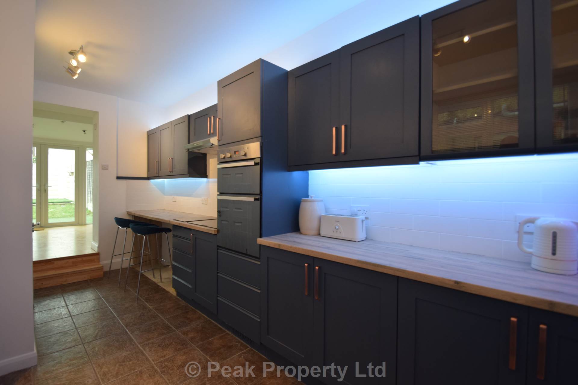 Room 5 Westborough Road, Westcliff On Sea, Image 5