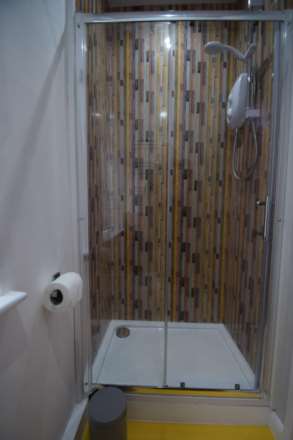 Room 5 Westborough Road, Westcliff On Sea, Image 16