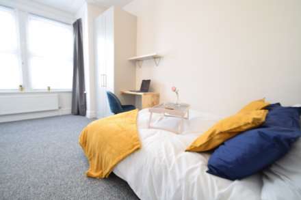 Room 5 Westborough Road, Westcliff On Sea, Image 2