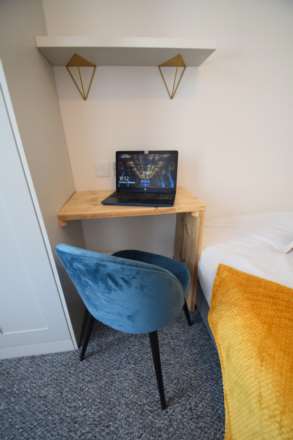Room 5 Westborough Road, Westcliff On Sea, Image 4