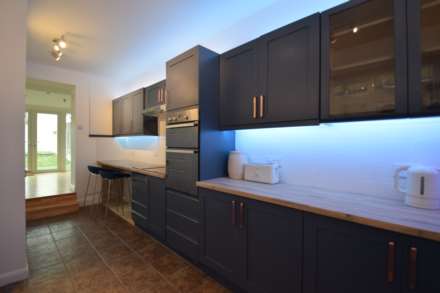 Room 5 Westborough Road, Westcliff On Sea, Image 5