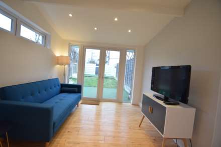 Room 5 Westborough Road, Westcliff On Sea, Image 9