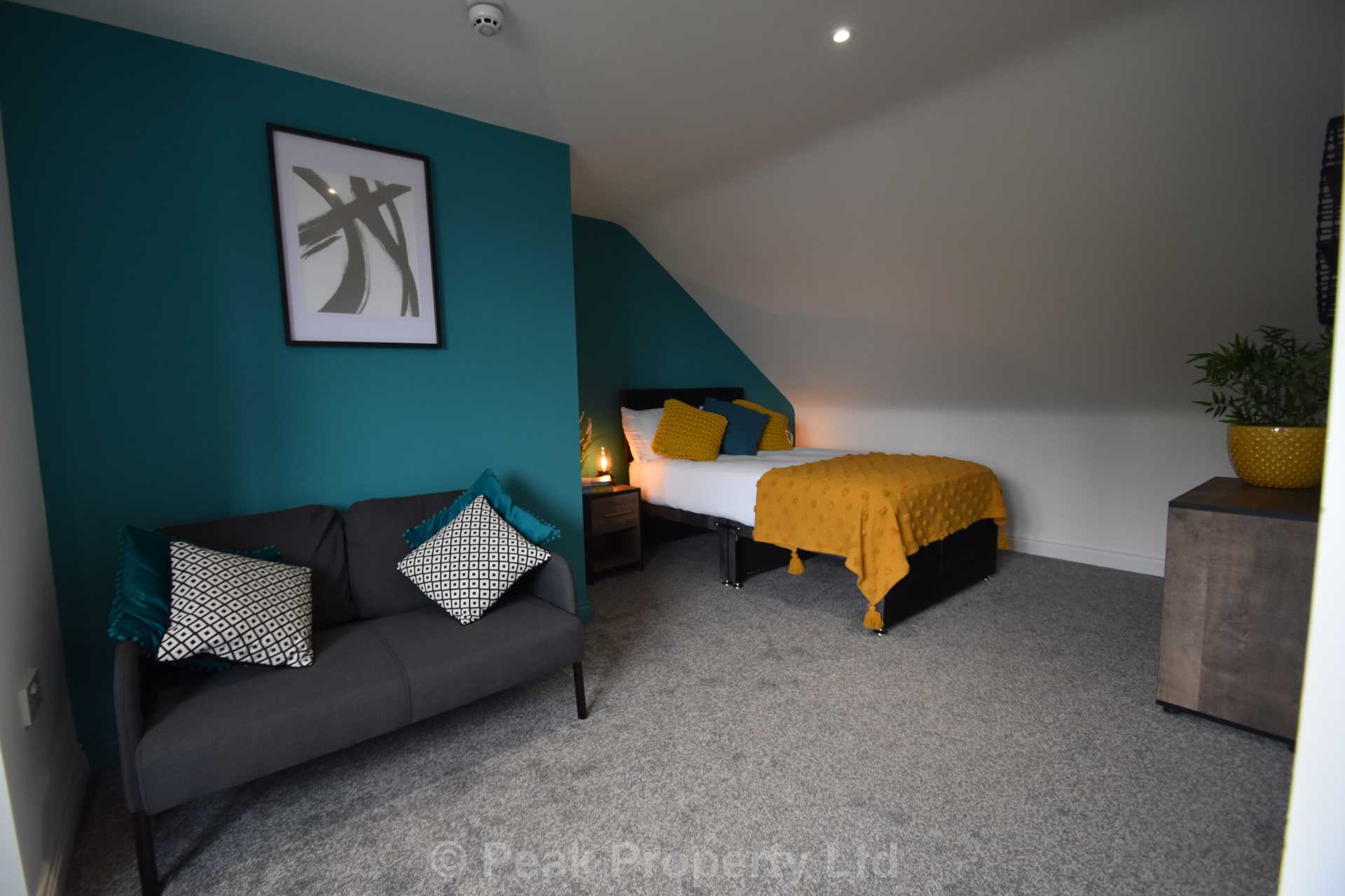 Room 6 - Harcourt Avenue, Southend On Sea, Image 1