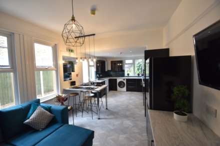 Room 6 - Harcourt Avenue, Southend On Sea, Image 14