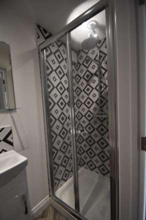 Room 6 - Harcourt Avenue, Southend On Sea, Image 7