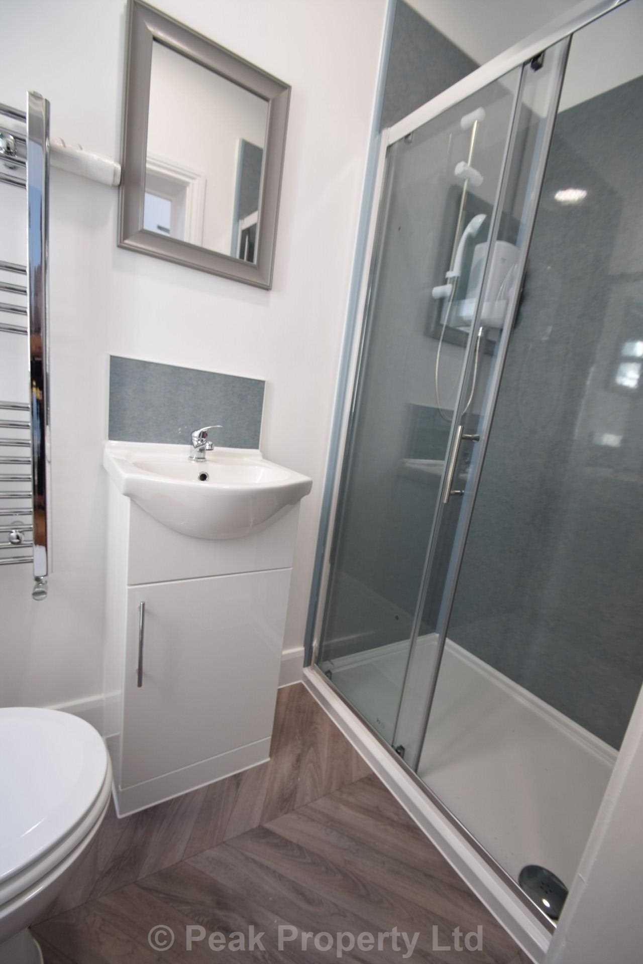 👩🏻‍🎓👨🏻‍🎓STUDENTS👩🏻‍🎓👨🏻‍� ALL 6 ROOMS AVAILABLE!  Room 2 - EN SUITE BATHROOM -  Wimborne Road, Southend On Sea, Image 3