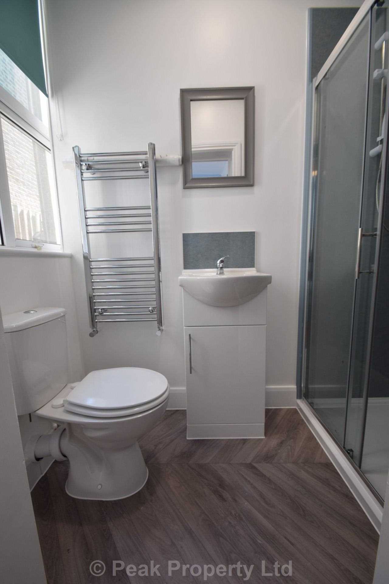 👩🏻‍🎓👨🏻‍🎓STUDENTS👩🏻‍🎓👨🏻‍� ALL 6 ROOMS AVAILABLE!  Room 2 - EN SUITE BATHROOM -  Wimborne Road, Southend On Sea, Image 4