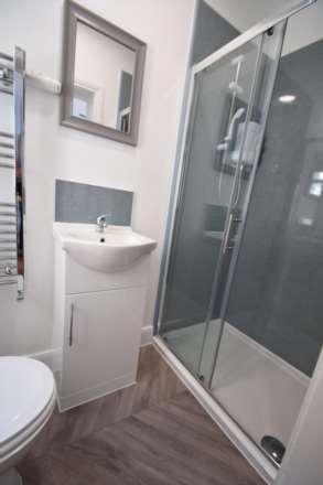 👩🏻‍🎓👨🏻‍🎓STUDENTS👩🏻‍🎓👨🏻‍� ALL 6 ROOMS AVAILABLE!  Room 2 - EN SUITE BATHROOM -  Wimborne Road, Southend On Sea, Image 3