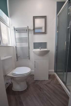 👩🏻‍🎓👨🏻‍🎓STUDENTS👩🏻‍🎓👨🏻‍� ALL 6 ROOMS AVAILABLE!  Room 2 - EN SUITE BATHROOM -  Wimborne Road, Southend On Sea, Image 4