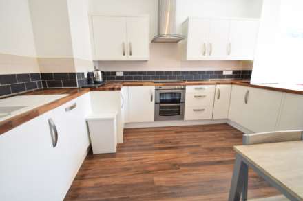 👩🏻‍🎓👨🏻‍🎓STUDENTS👩🏻‍🎓👨🏻‍� ALL 6 ROOMS AVAILABLE!  STUDENT HOUSE SHARE - ROOM 3 - EN SUITE ROOM- Wimborne Road, Image 4