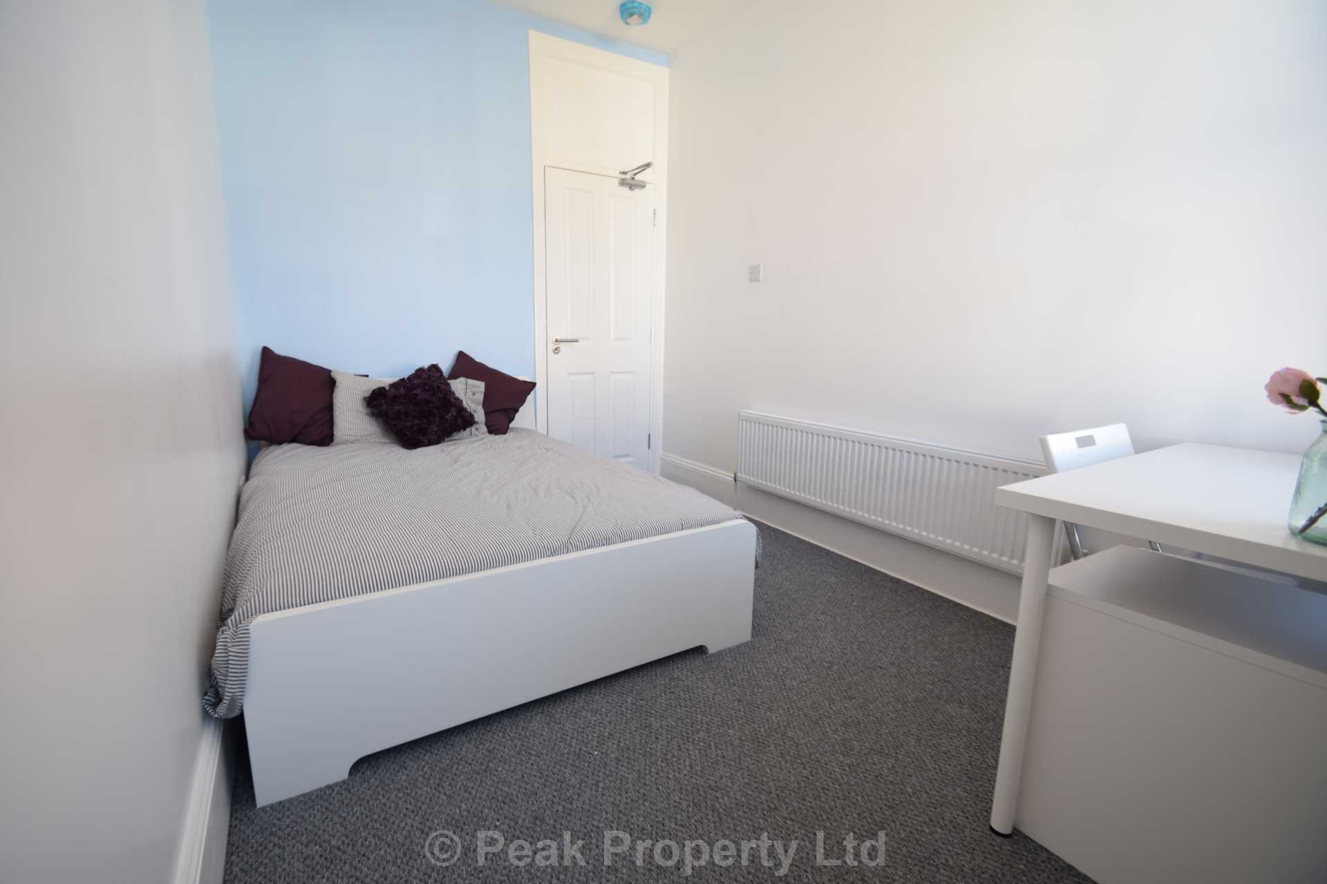 👩🏻‍🎓👨🏻‍🎓STUDENTS👩🏻‍🎓👨🏻‍� ALL 6 ROOMS AVAILABLE!  STUDENT HOUSE SHARE - Room 6, Wimborne Road, Southend On Sea, Image 1
