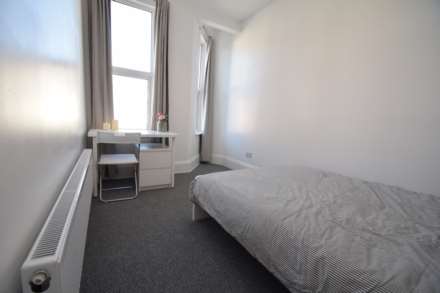 👩🏻‍🎓👨🏻‍🎓STUDENTS👩🏻‍🎓👨🏻‍� ALL 6 ROOMS AVAILABLE!  STUDENT HOUSE SHARE - Room 6, Wimborne Road, Southend On Sea, Image 2