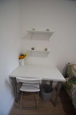 VERY LARGE ROOM IN A HOUSE SHARE - SOUTHCHURCH VILLAGE - Windermere Road, Room2, Image 2