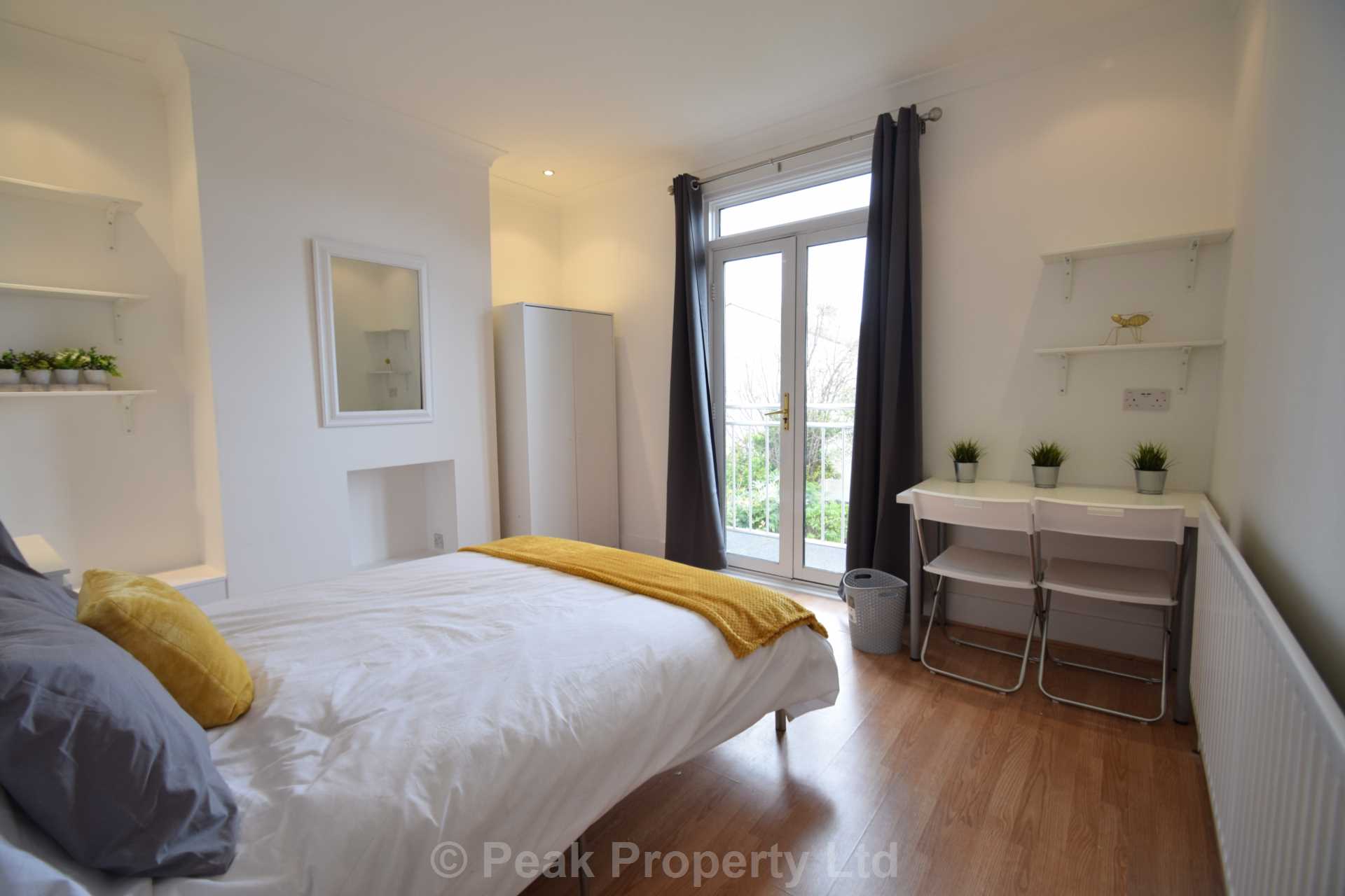 LARGE FIRST ROOM IN A HOUSE SHARE - SOUTHCHURCH VILLAGE - Windermere Road, Room3, Image 1
