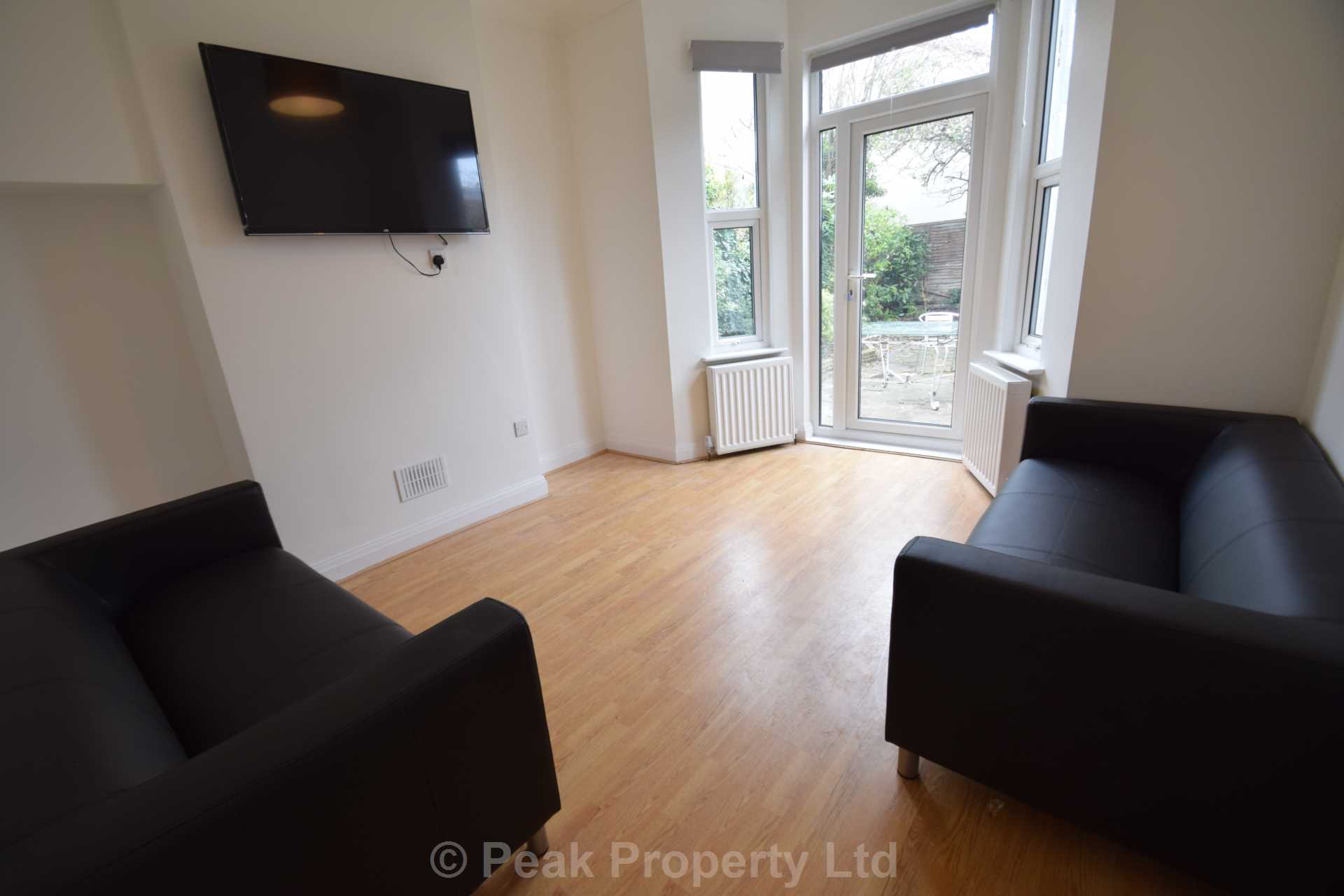 LARGE FIRST ROOM IN A HOUSE SHARE - SOUTHCHURCH VILLAGE - Windermere Road, Room3, Image 5