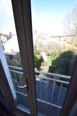 LARGE FIRST ROOM IN A HOUSE SHARE - SOUTHCHURCH VILLAGE - Windermere Road, Room3, Image 4