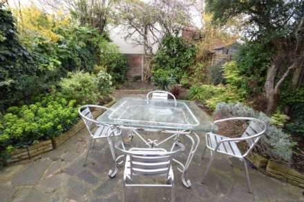 LARGE FIRST ROOM IN A HOUSE SHARE - SOUTHCHURCH VILLAGE - Windermere Road, Room3, Image 8