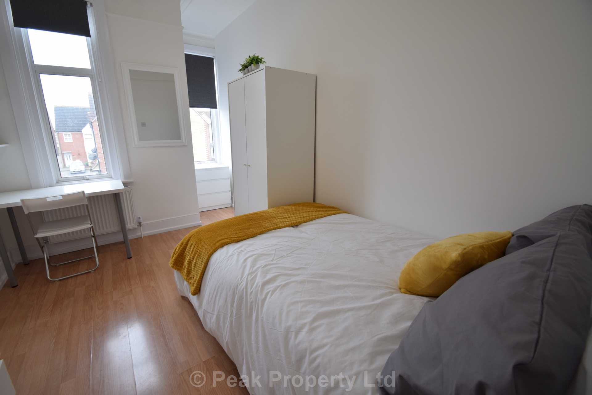 VIRTUAL TOUR AVAILABLE - VERY LARGE ROOM IN A HOUSE SHARE - SOUTHCHURCH VILLAGE - Windermere Road, Room 6, Image 1