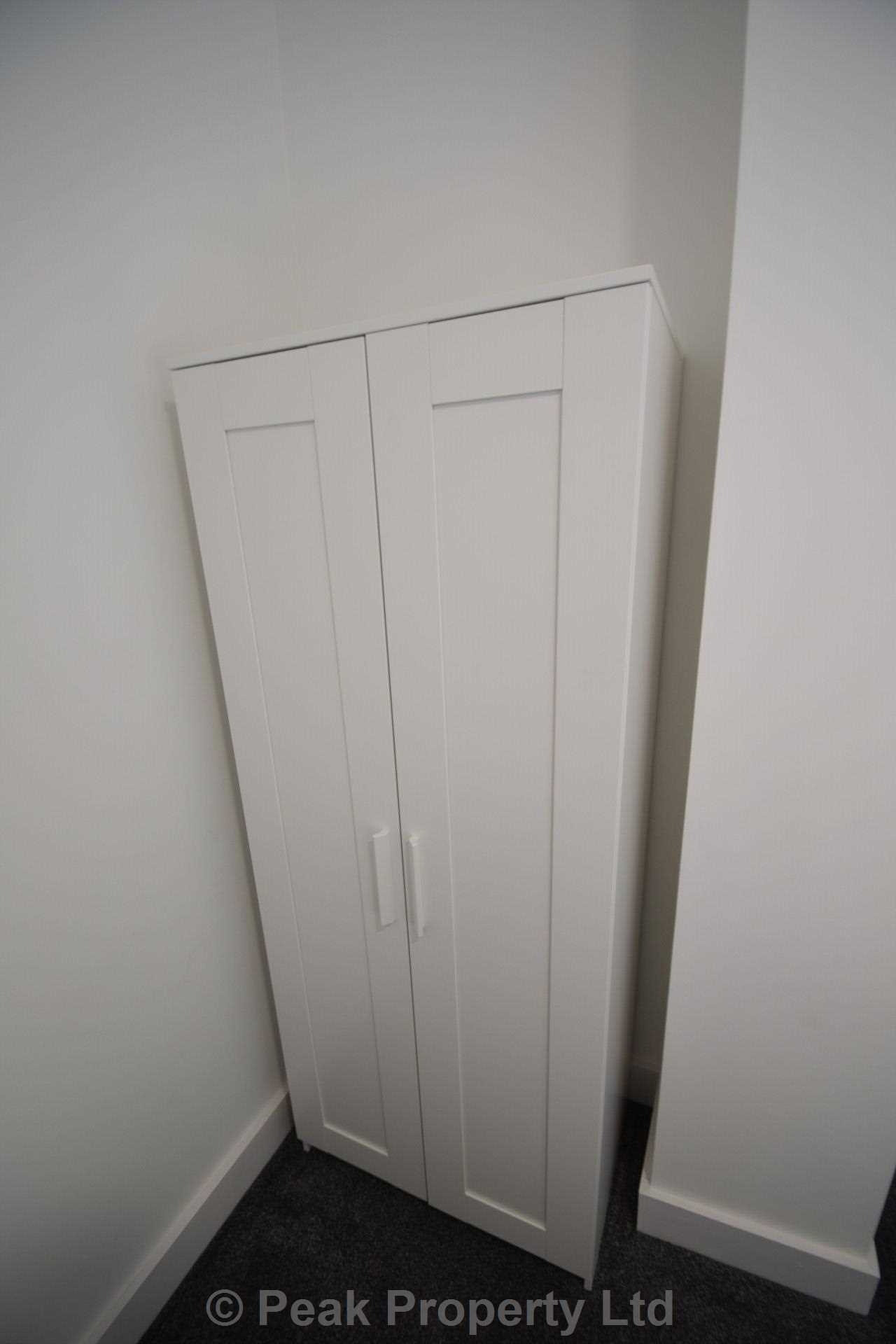 All rooms available in this 5 bedroom student house share - Room 1 - Napier Ave, Southend On Sea, Image 3