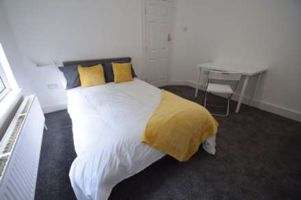 All rooms available in this 5 bedroom student house share - Room 1 - Napier Ave, Southend On Sea, Image 2