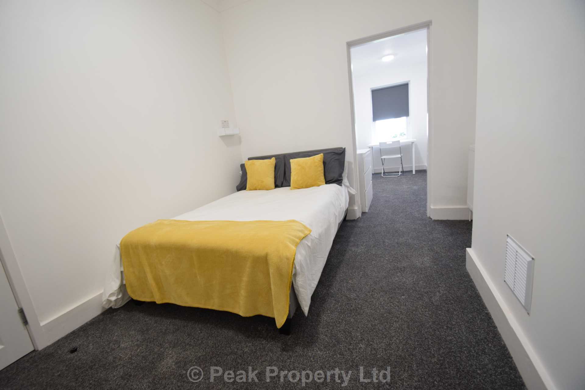 All rooms available in this 5 bedroom student house share - Room 2 - Napier Ave, Southend On Sea, Image 2