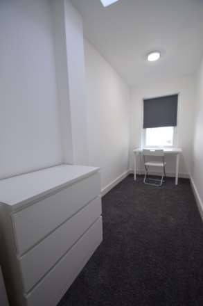 All rooms available in this 5 bedroom student house share - Room 2 - Napier Ave, Southend On Sea, Image 3