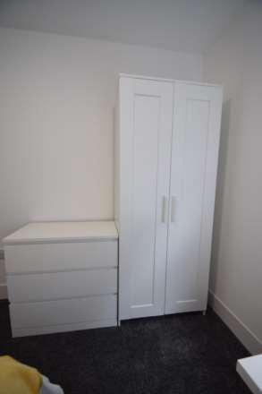 ALL ROOMS AVAILABLE IN THIS 5 BEDROOM PROPERTY FOR STUDENTS - Room 3 - Napier Ave, Southend On Sea, Image 3