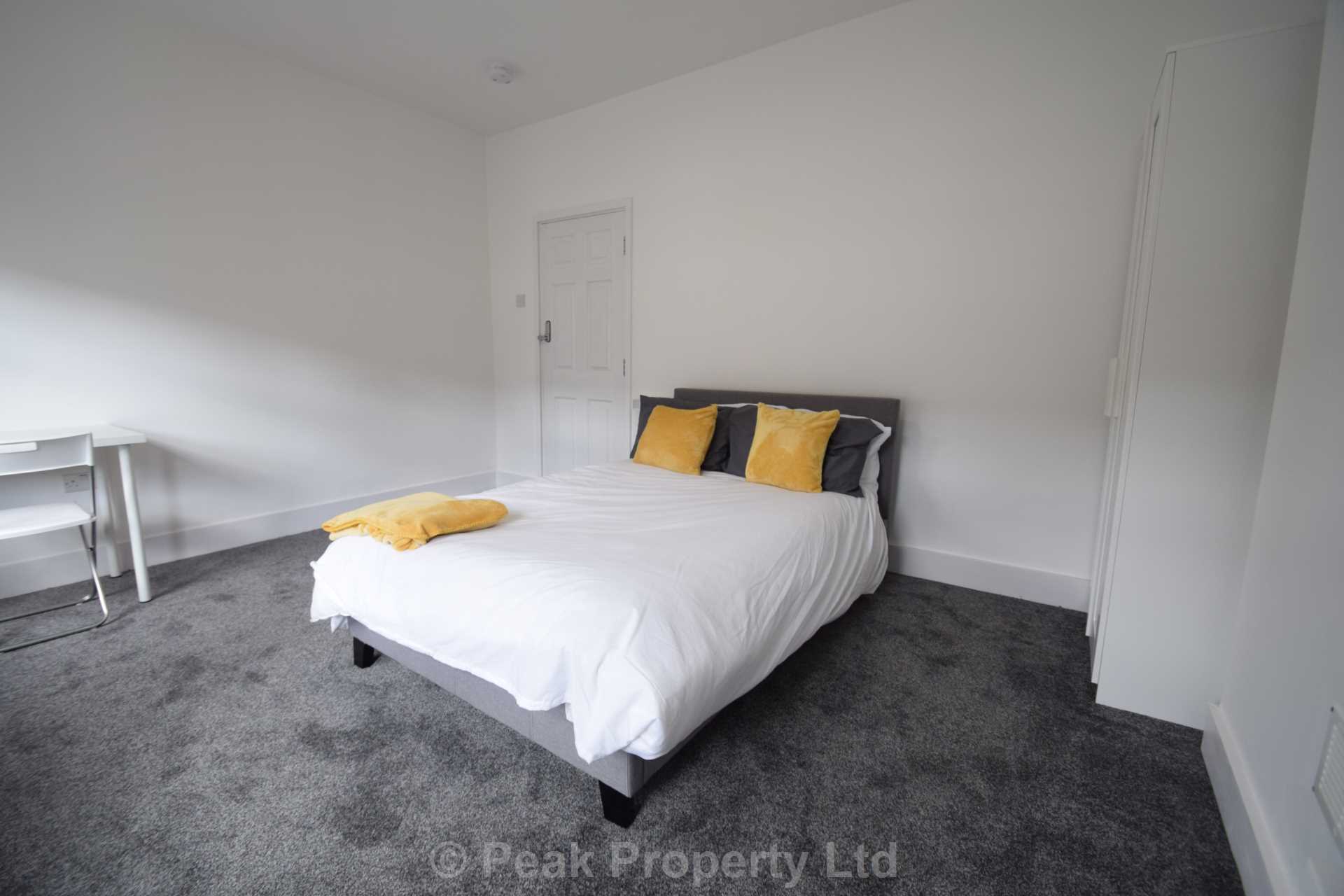 STUDENTS - Room 5, Napier Ave, Southend On Sea, Image 1