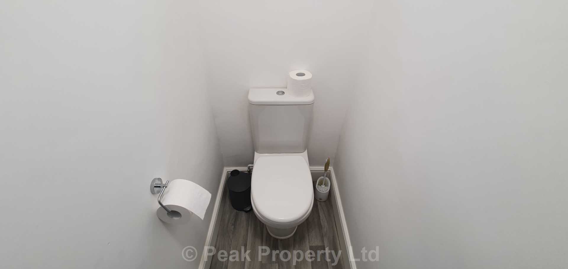 Room 5, Ashburnham Road, Southend On Sea, Image 8