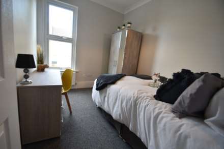 Room 5, Ashburnham Road, Southend On Sea, Image 11