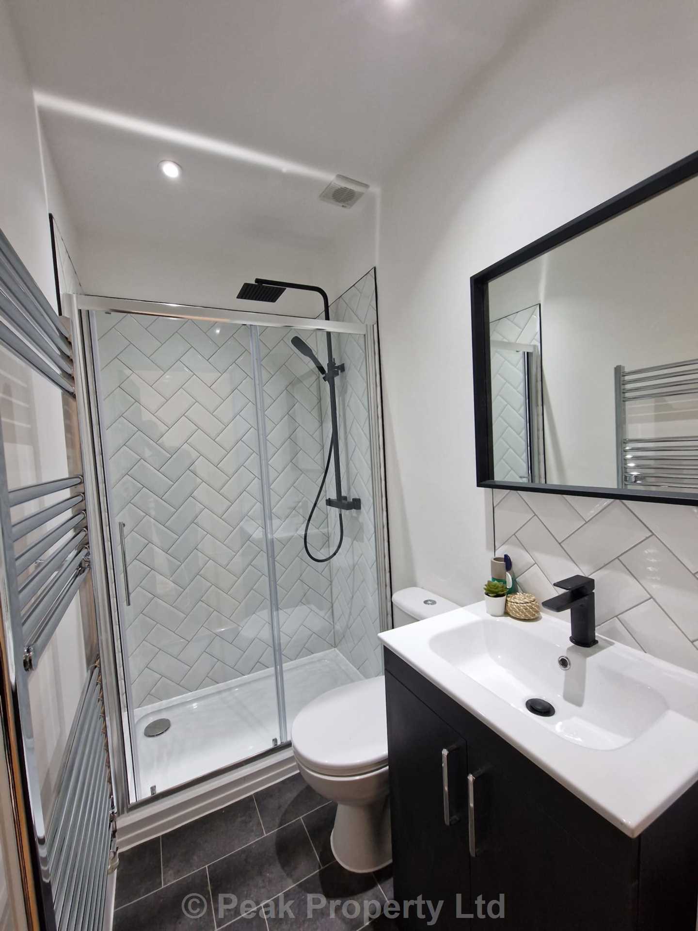 Room 3, Colchester Road, Southend On Sea, Image 2