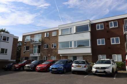 Waters Edge, Shorefield Road, Westcliff On Sea, Image 10