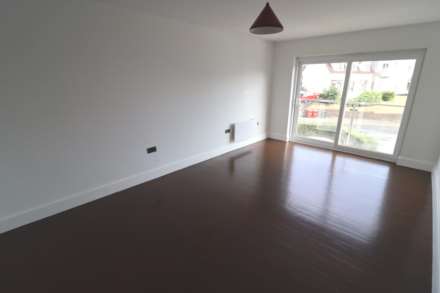 Waters Edge, Shorefield Road, Westcliff On Sea, Image 7