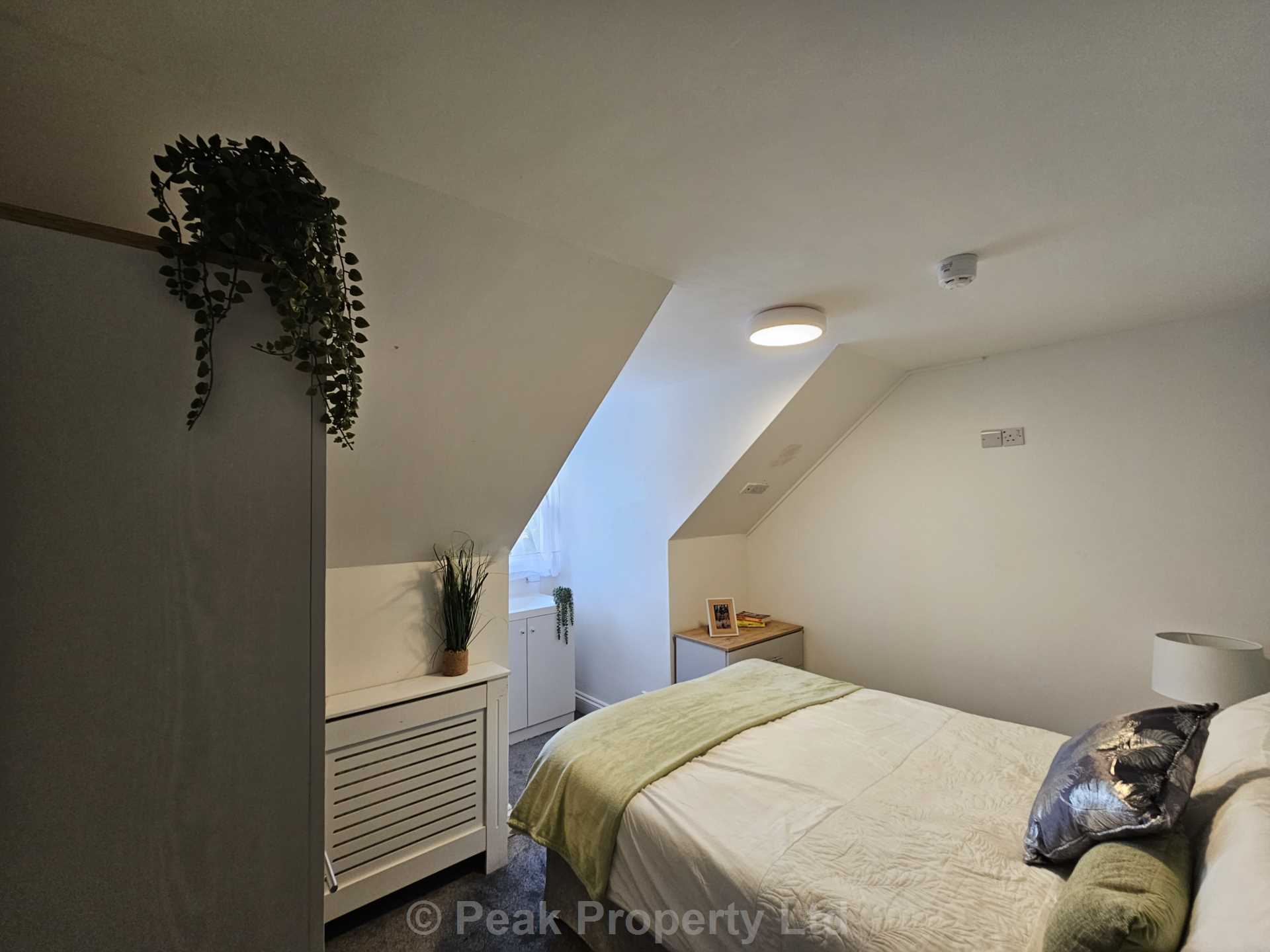 St. Vincents Road, Westcliff On Sea, Image 1