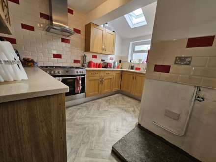 Room 1, Napier Avenue, Southend On Sea, Image 4