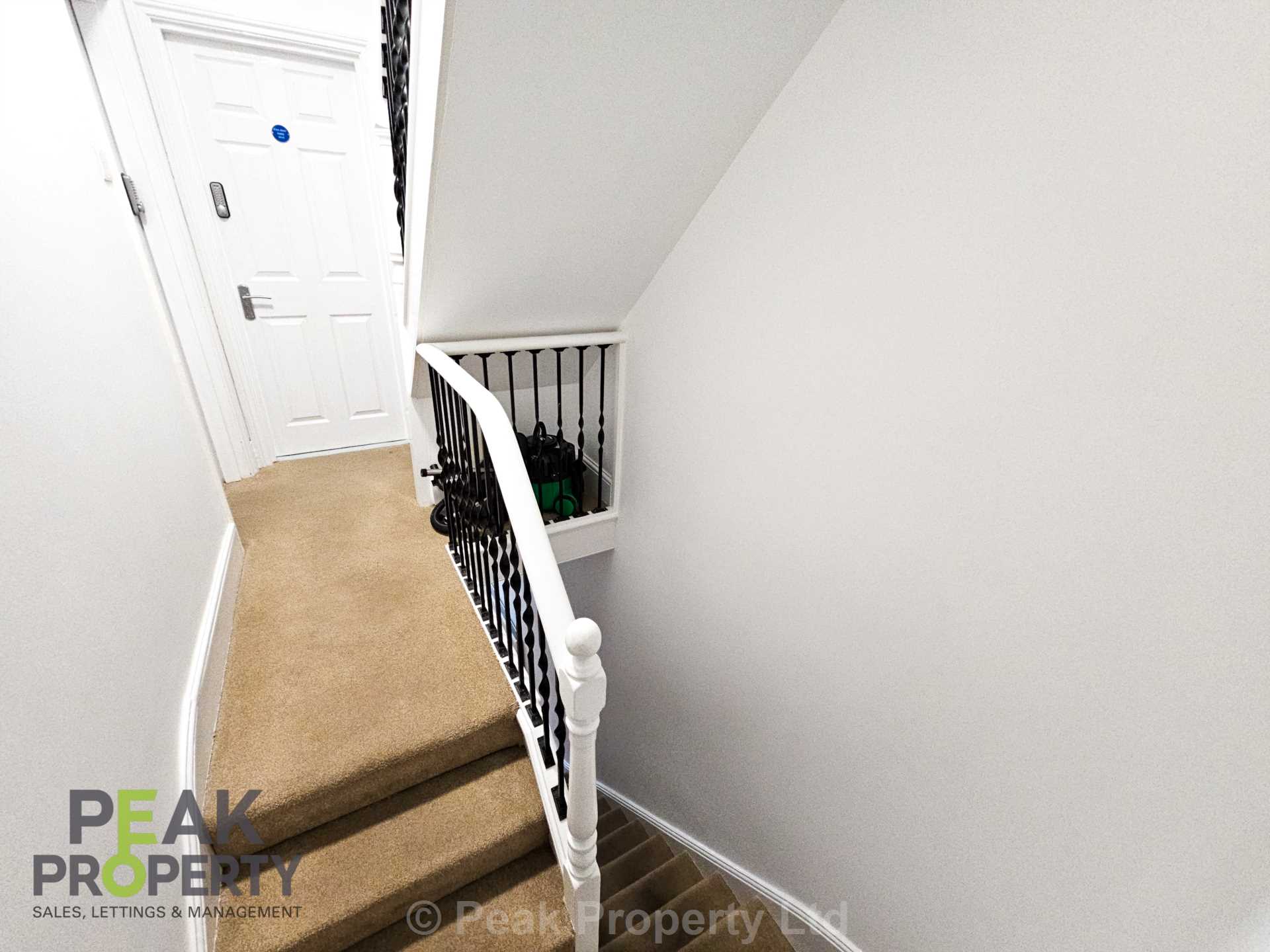 Room 2 Napier Avenue, Southend On Sea, Image 10
