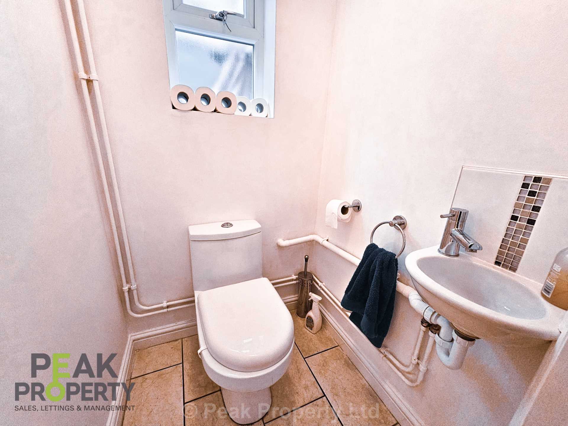 Room 2 Napier Avenue, Southend On Sea, Image 5