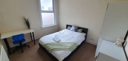 Room 2, Gordon Road, Southend On Sea, Image 1