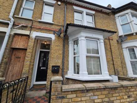 Room 6, Napier Avenue, Southend On Sea, Image 15