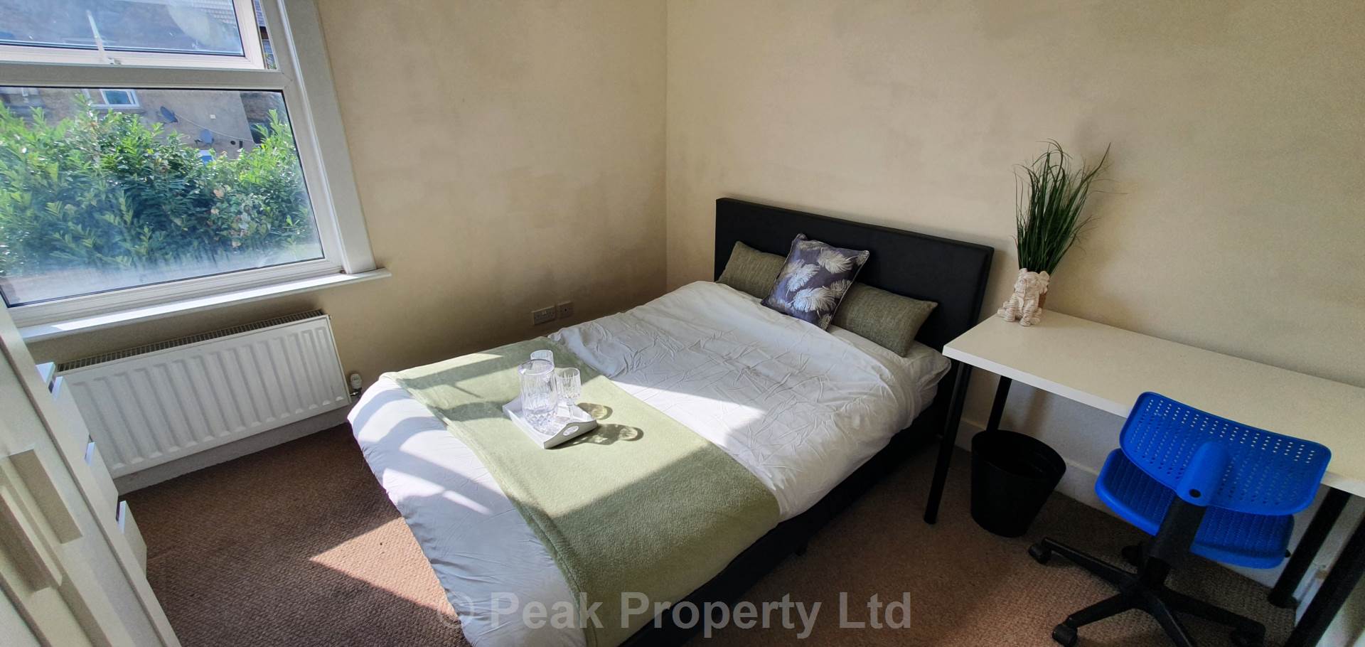 Room 3  - Gordon Road, Southend On Sea, Image 1