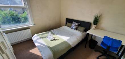 Room 3  - Gordon Road, Southend On Sea, Image 1