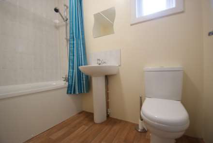 Room 3  - Gordon Road, Southend On Sea, Image 4