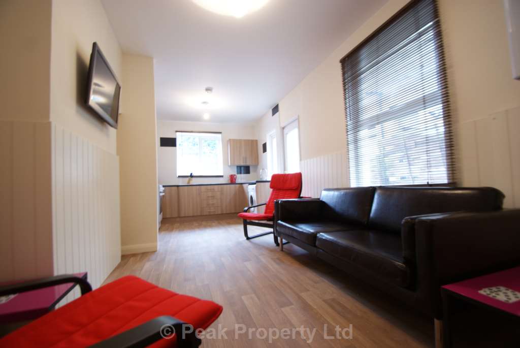 Room 5, Gordon Road, Southend On Sea, Image 3