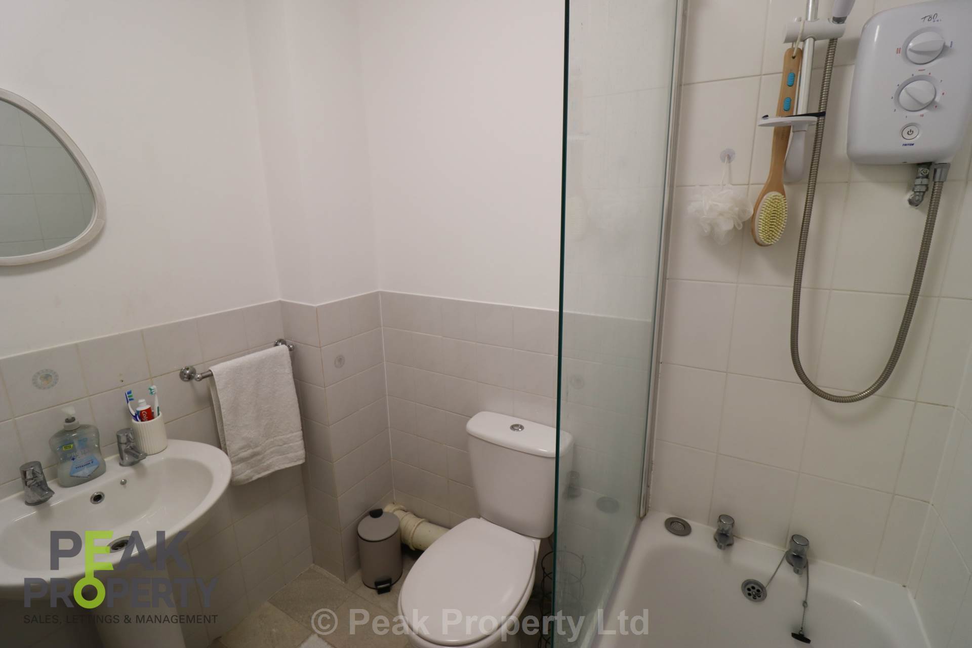 Springfield Drive, Westcliff On Sea, Image 3