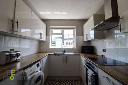 Springfield Drive, Westcliff On Sea, Image 2